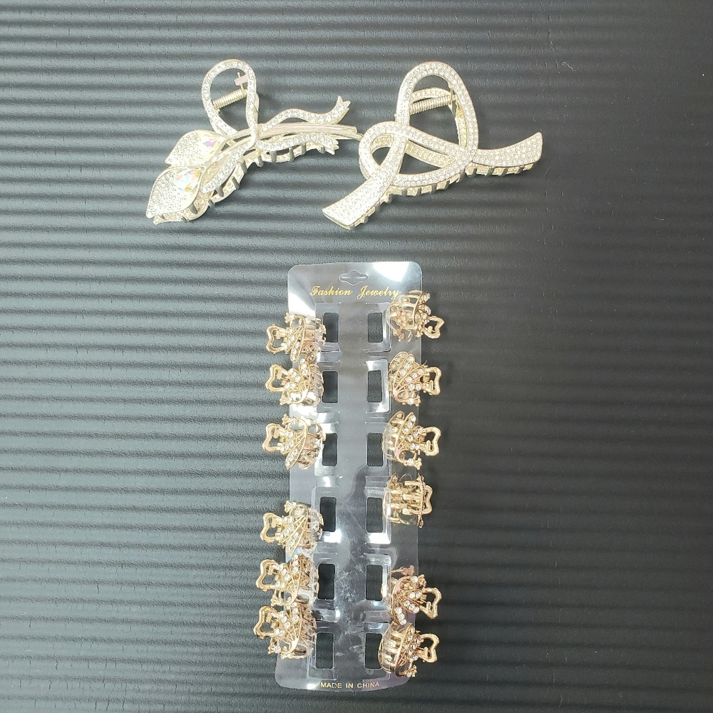 Set Of 2 NWOT Sparkling Gold Large Hair Clips & 12 Small Hair Clips